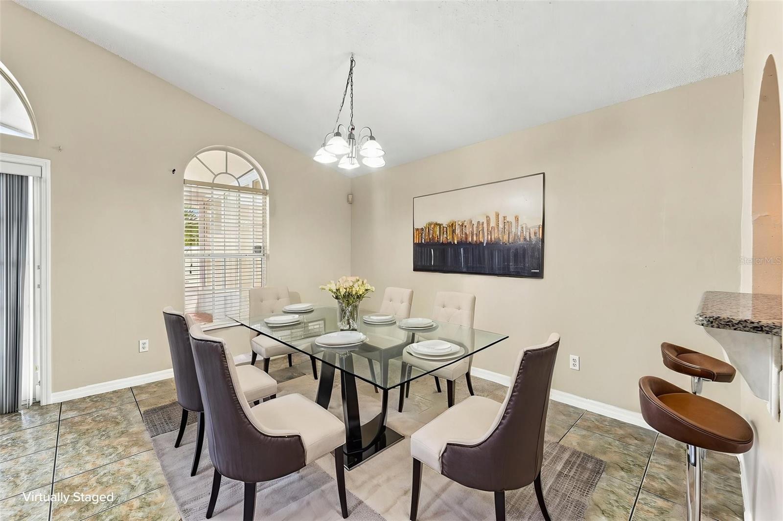 2411 Parsons Pond Cir Property Photo 4