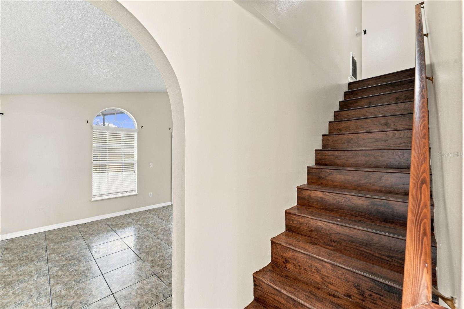 2411 Parsons Pond Cir Property Photo 9