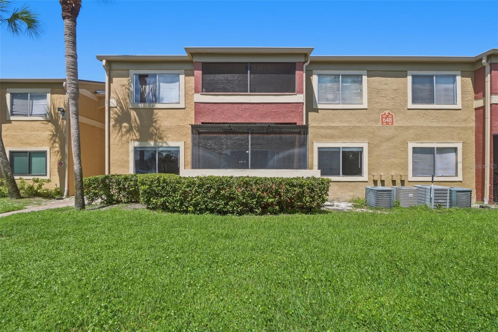 648 Kenwick Cir #102 Property Photo 1