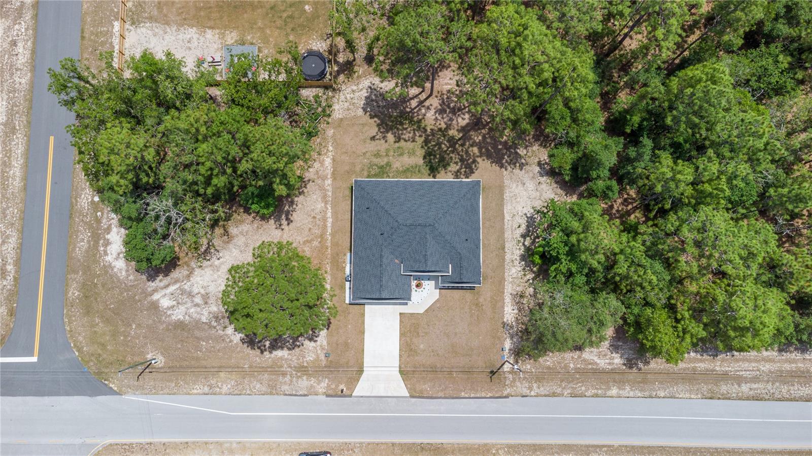 696 Marion Oaks Trl Property Photo 27