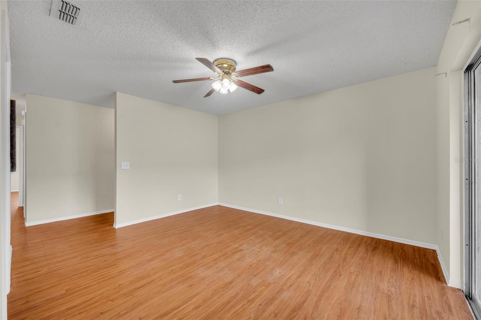 4124 Pershing Pointe Pl #4 Property Photo 7