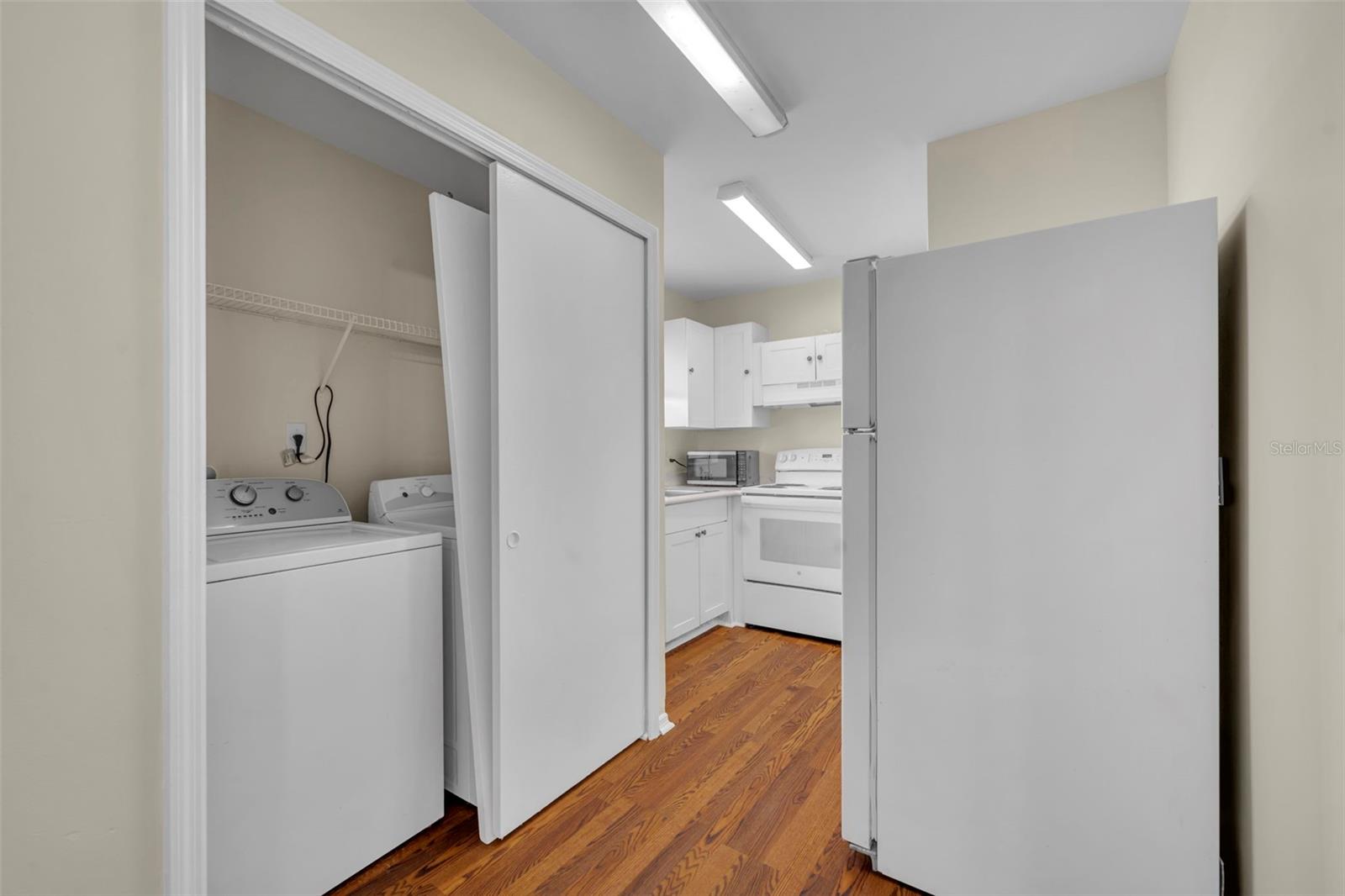 4124 Pershing Pointe Pl #4 Property Photo 10