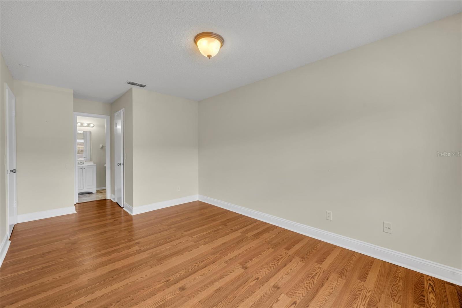 4124 Pershing Pointe Pl #4 Property Photo 17