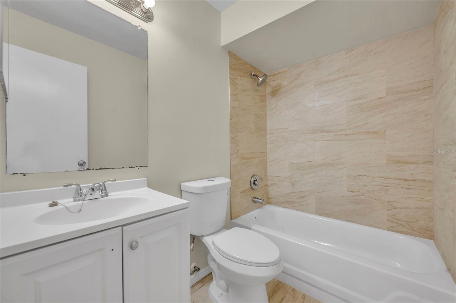 4124 Pershing Pointe Pl #4 Property Photo 21