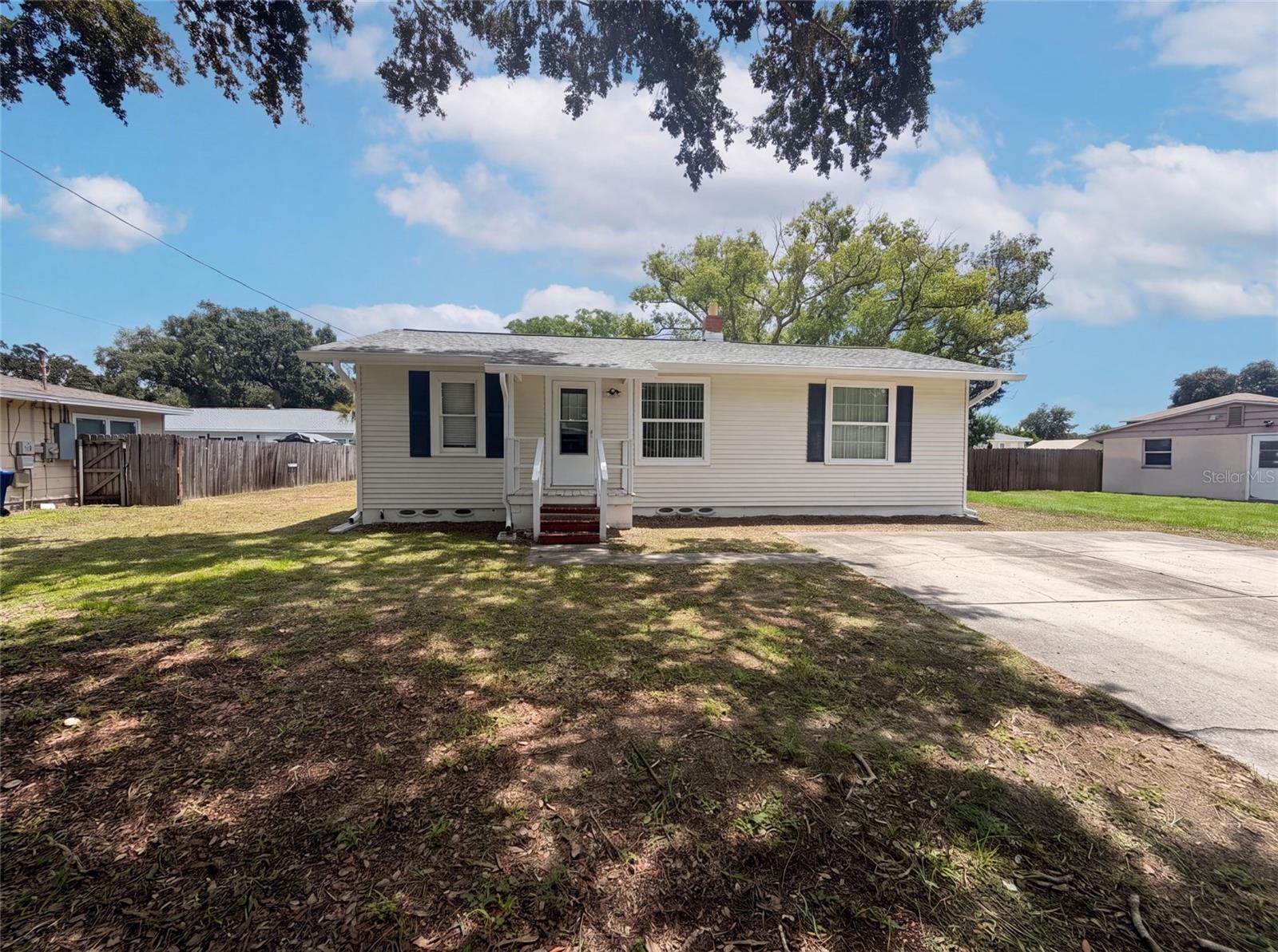 345 Acropolis Dr Property Photo 1