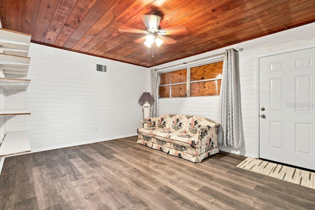 379 Morningside Ave Property Photo 32