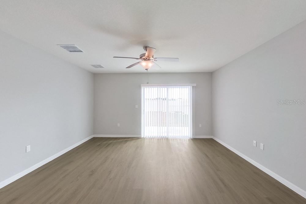 8669 Sw 43rd Ter Property Photo 4