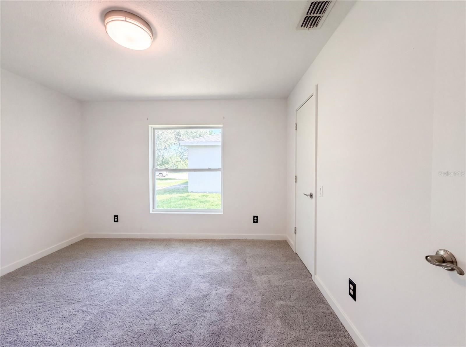 2840 S Shade Ave Property Photo 11