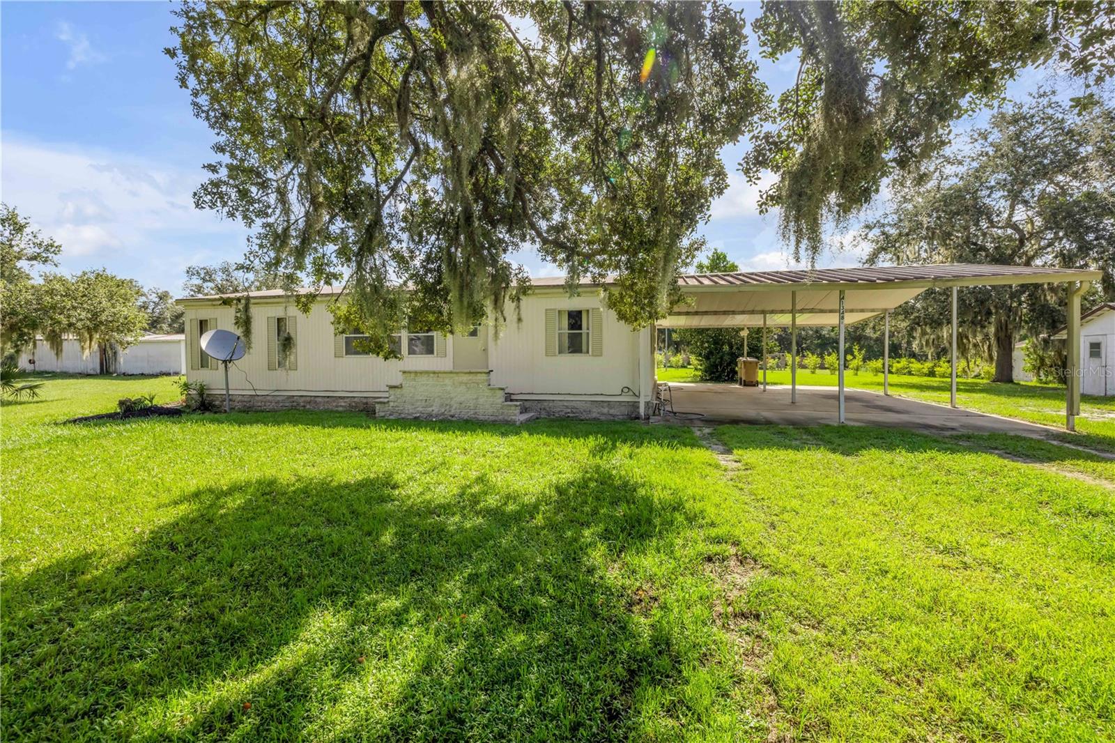 41348 Deer St Property Photo 1