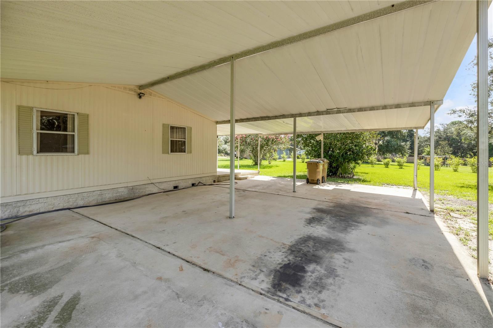 41348 Deer St Property Photo 8