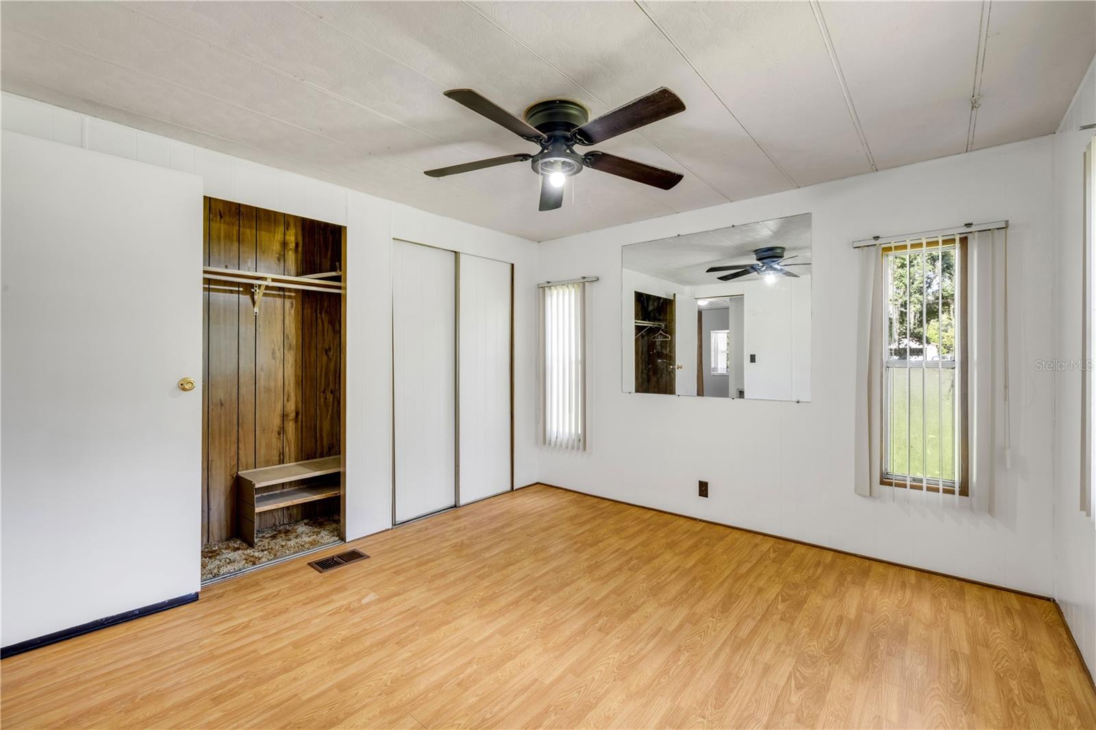41348 Deer St Property Photo 16