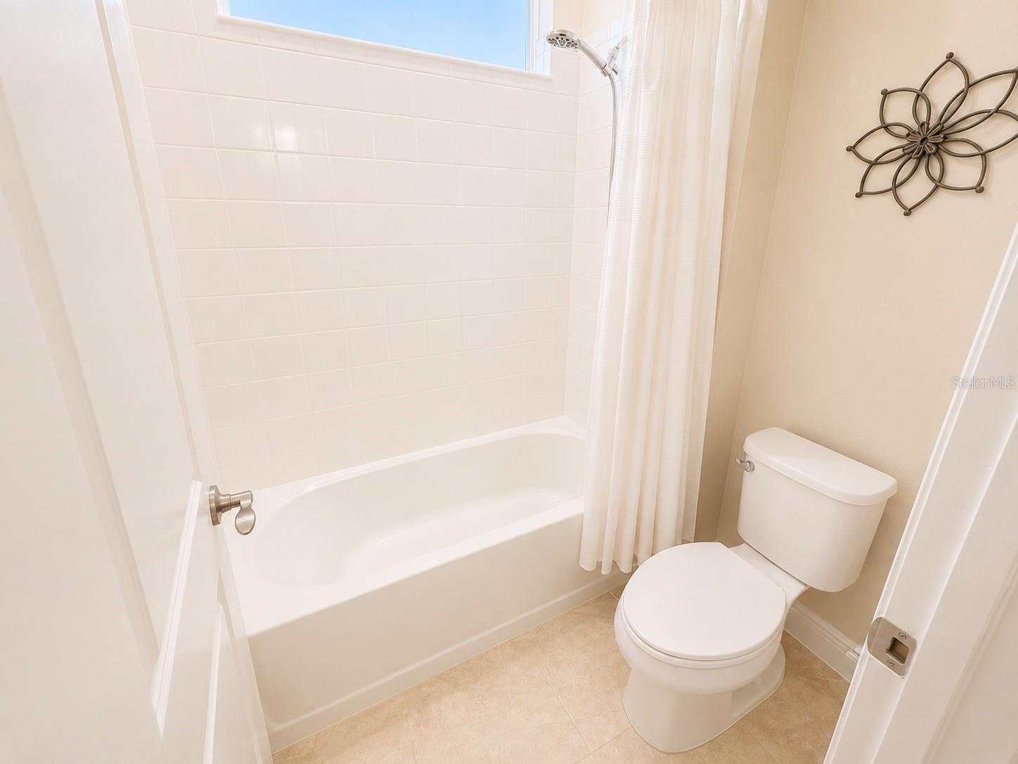 9241 Patrimonio Loop Property Photo 10