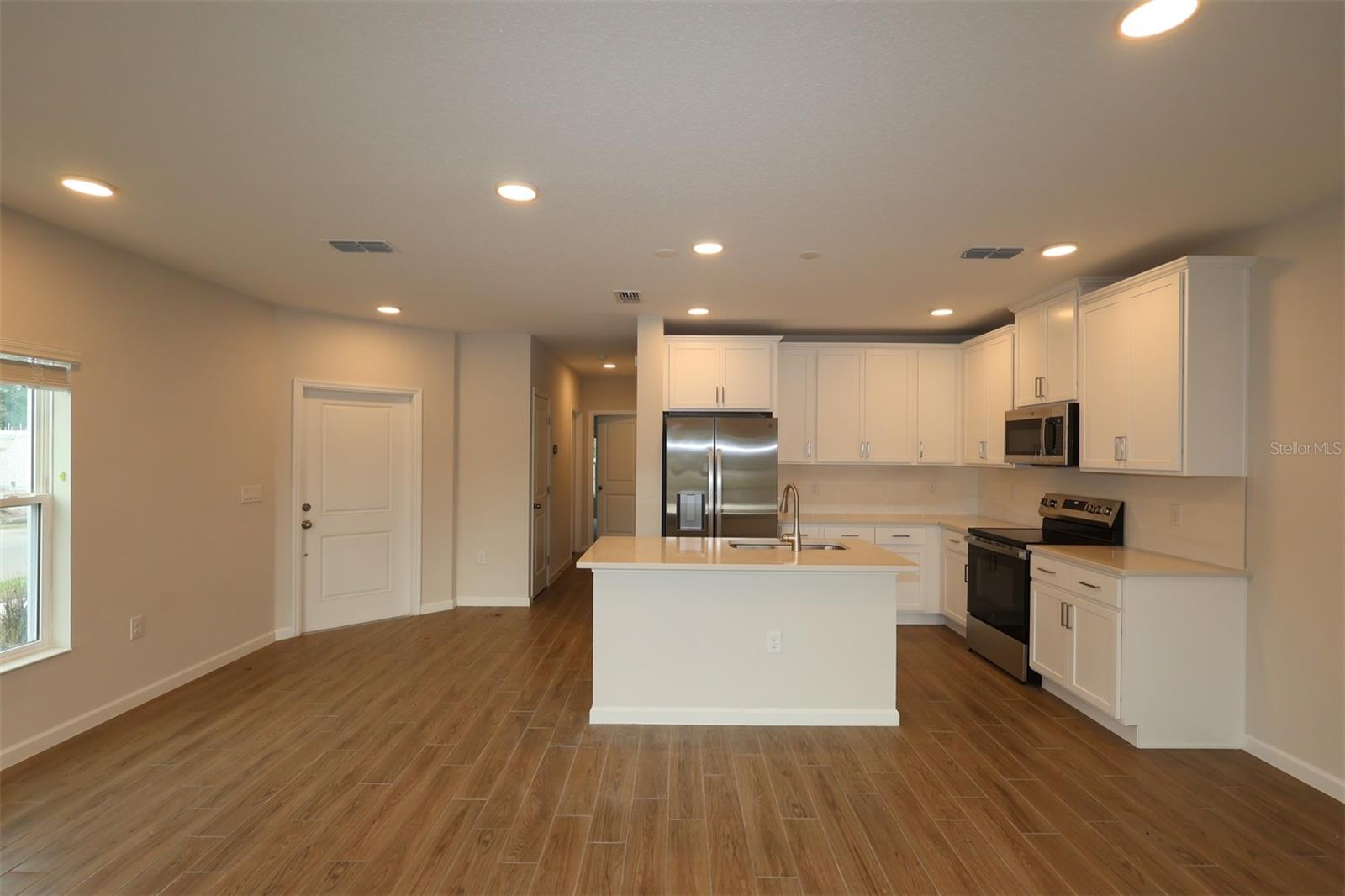 6100 Fellow Wagon Way Property Photo 3