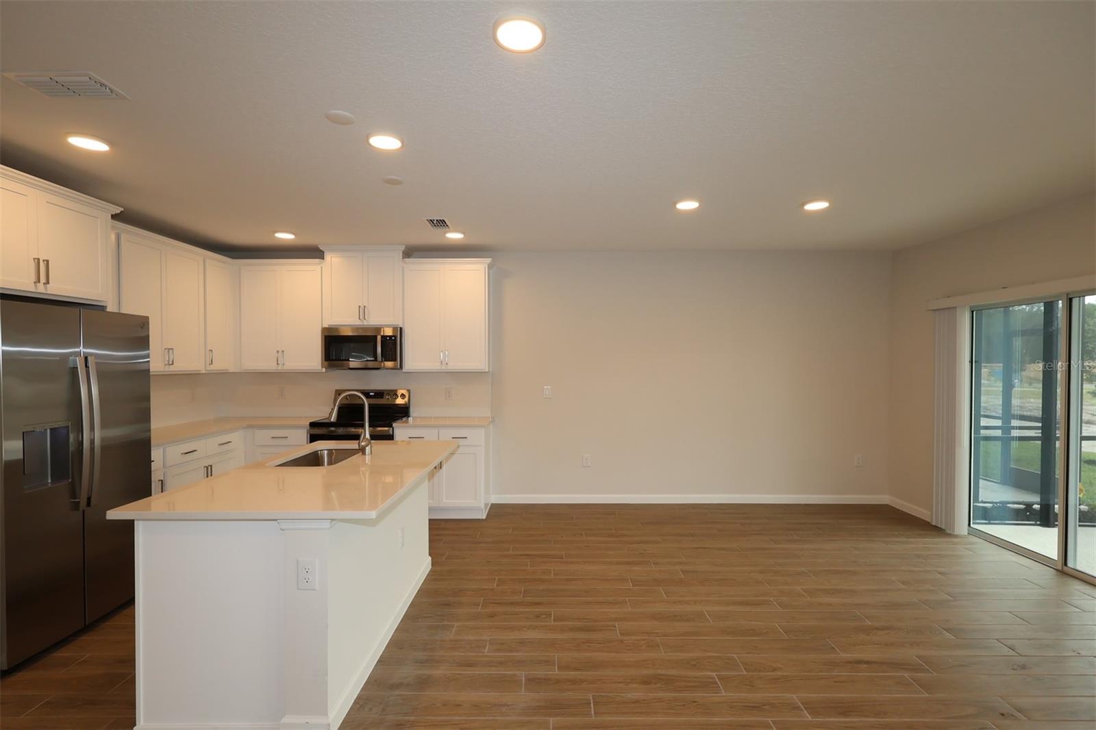6100 Fellow Wagon Way Property Photo 6
