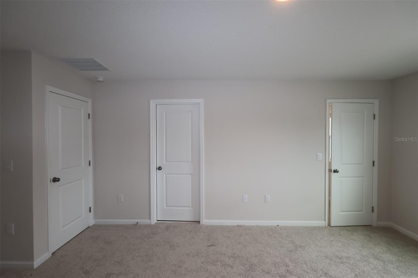 6100 Fellow Wagon Way Property Photo 14