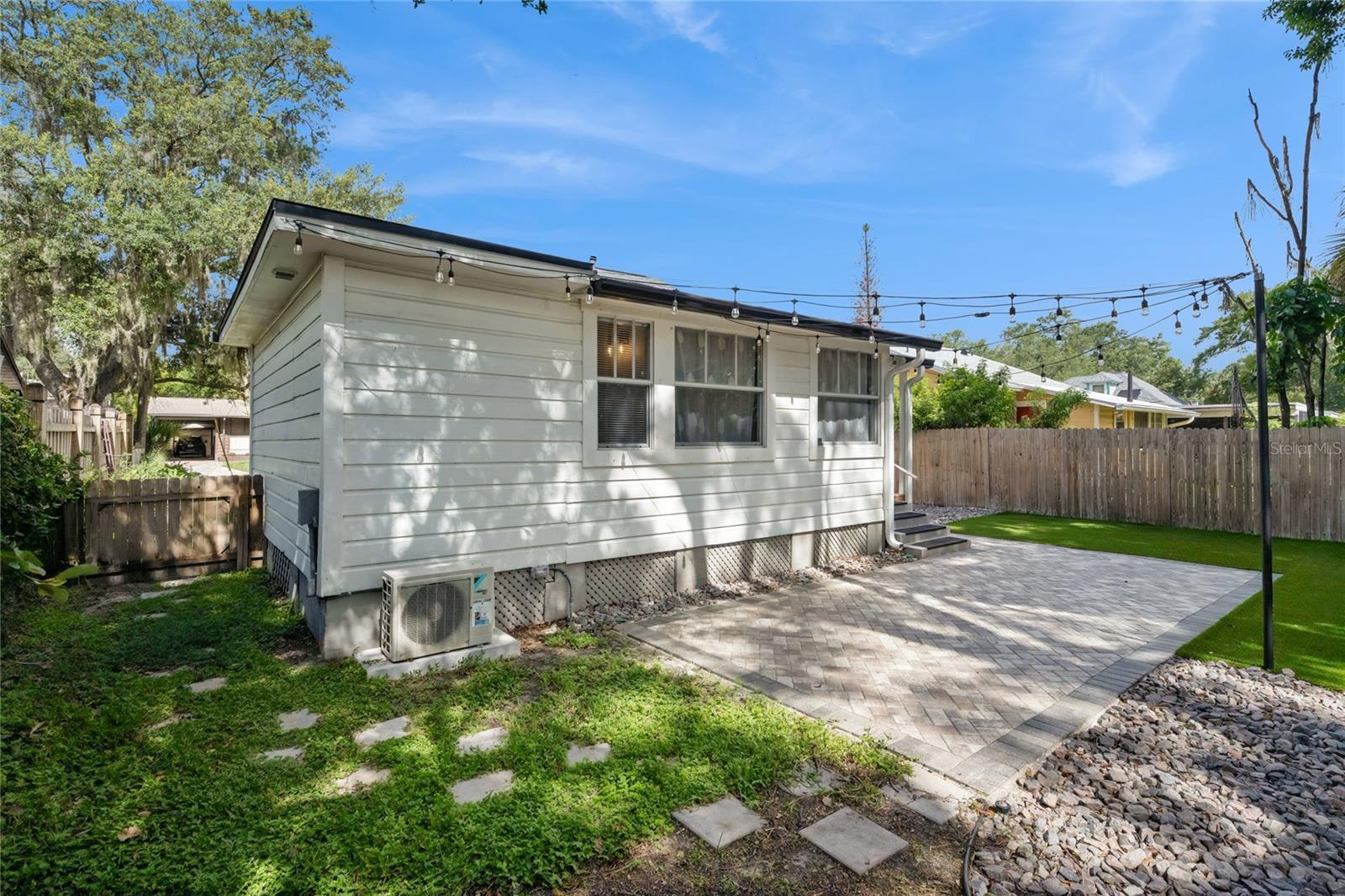 809 N Hyer Ave Property Photo 20