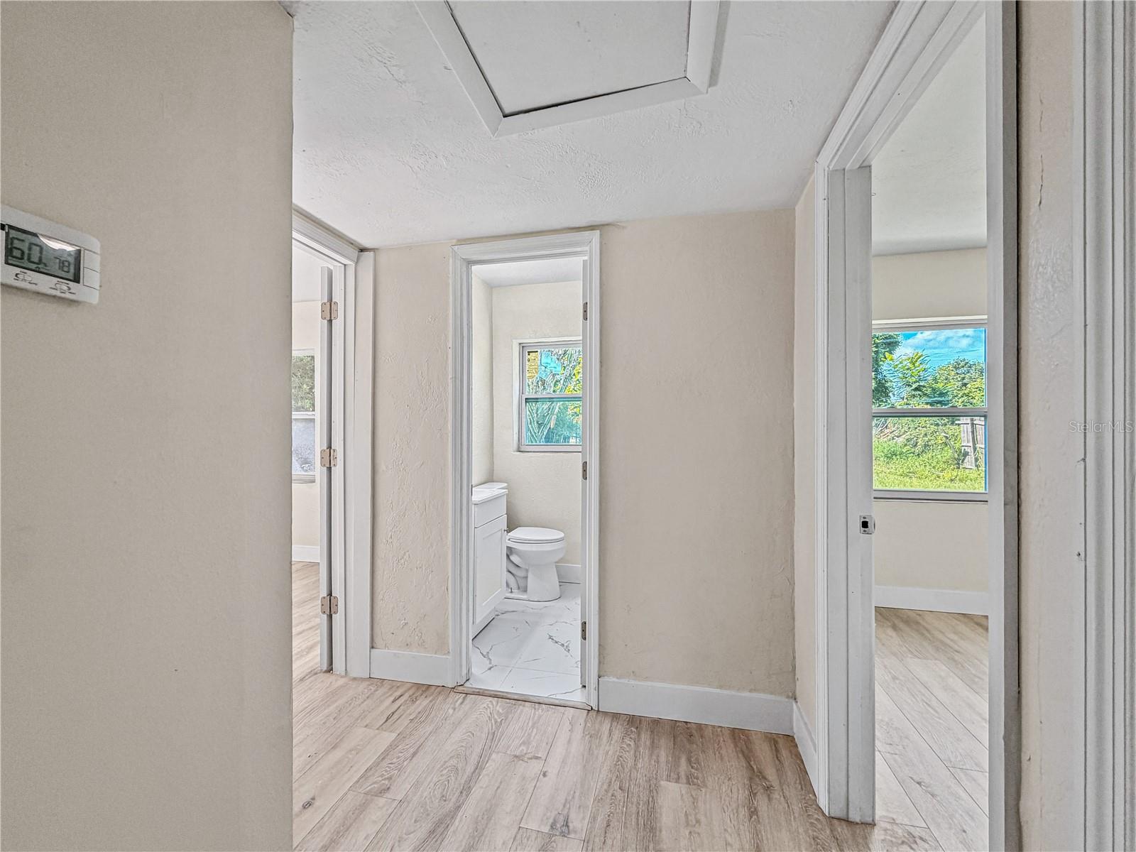 642 20th St Property Photo 13