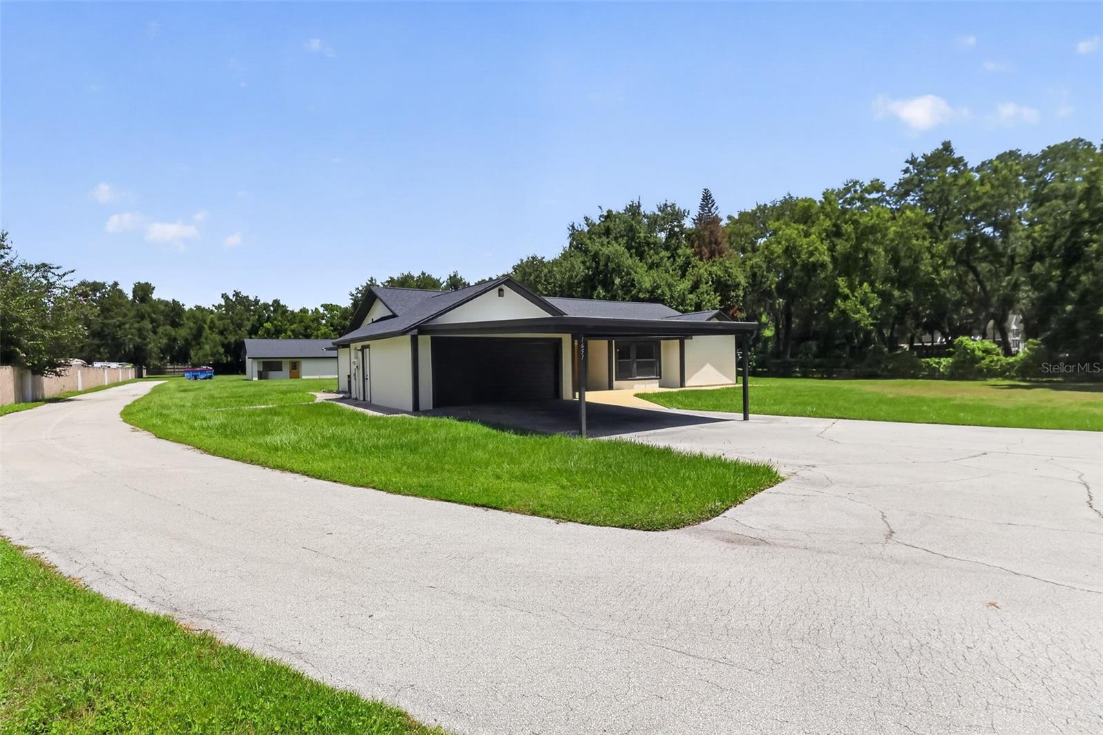 1651 Granada Blvd Property Photo 48