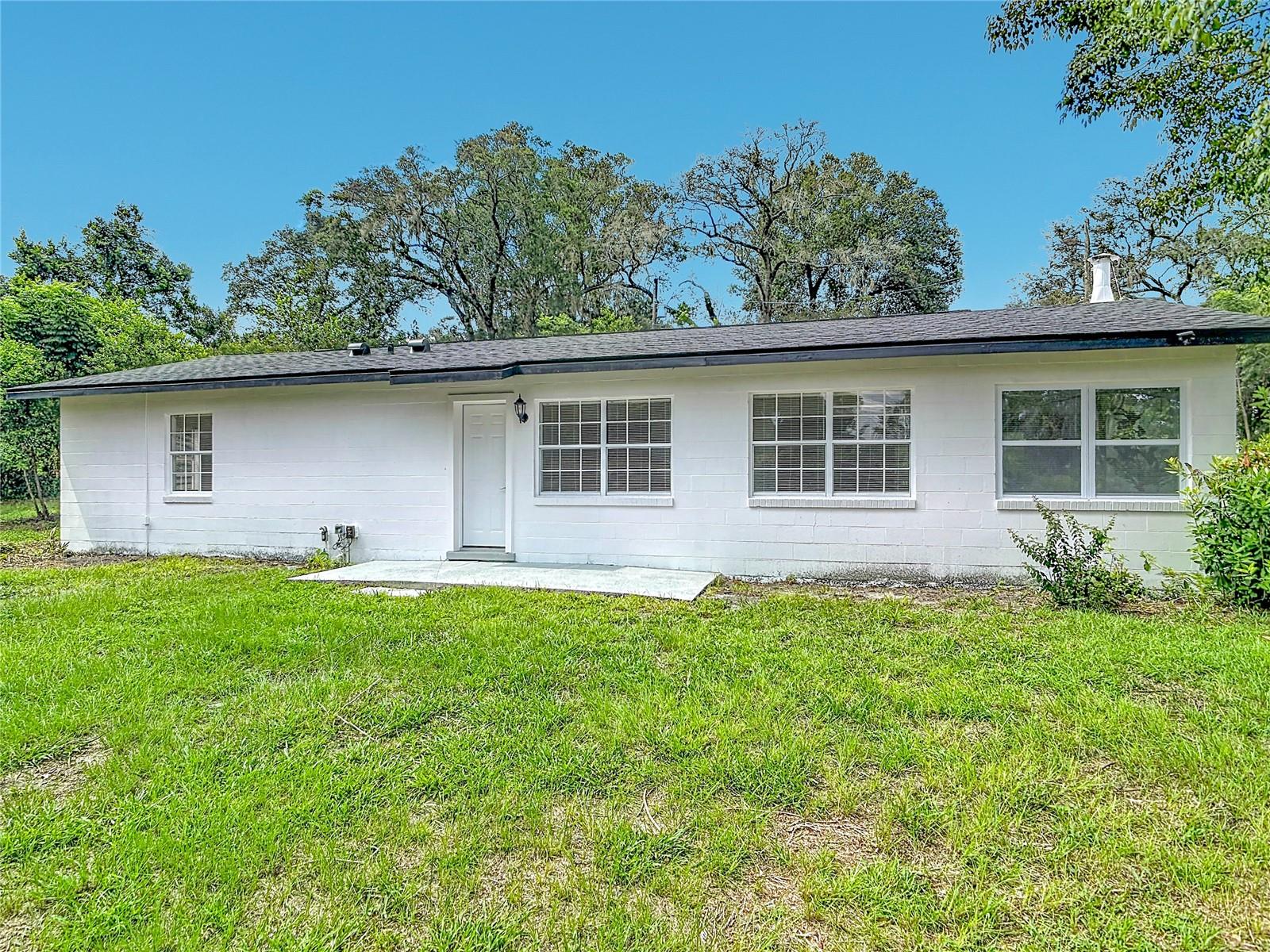 303 Lake Gertie Rd Property Photo 2