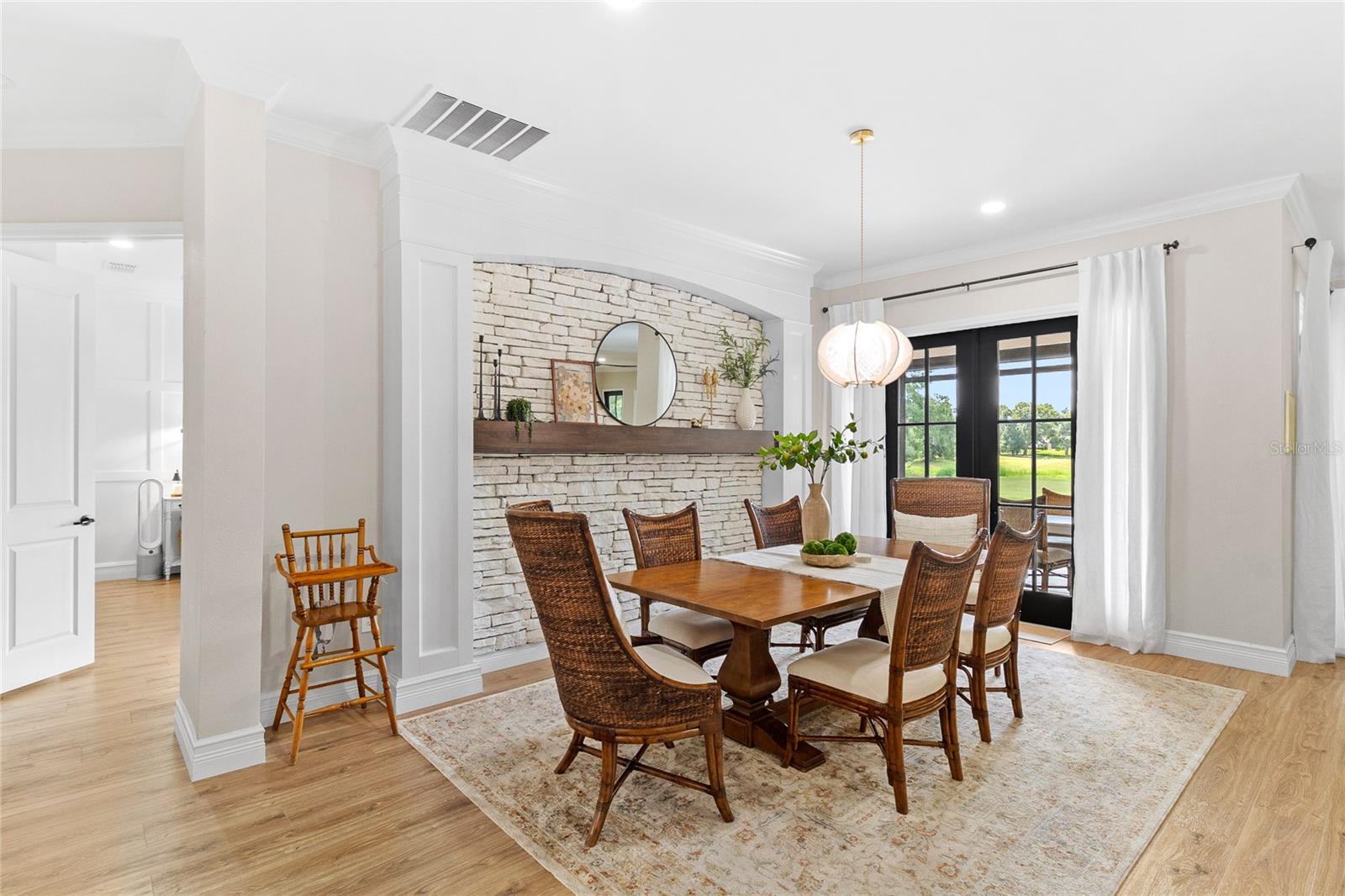 25834 Feather Ridge Ln Property Photo 13