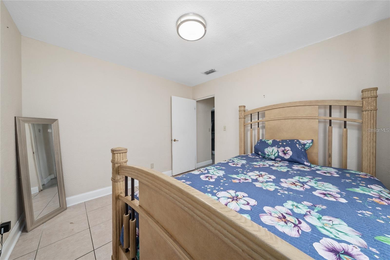 713 22nd St Property Photo 10