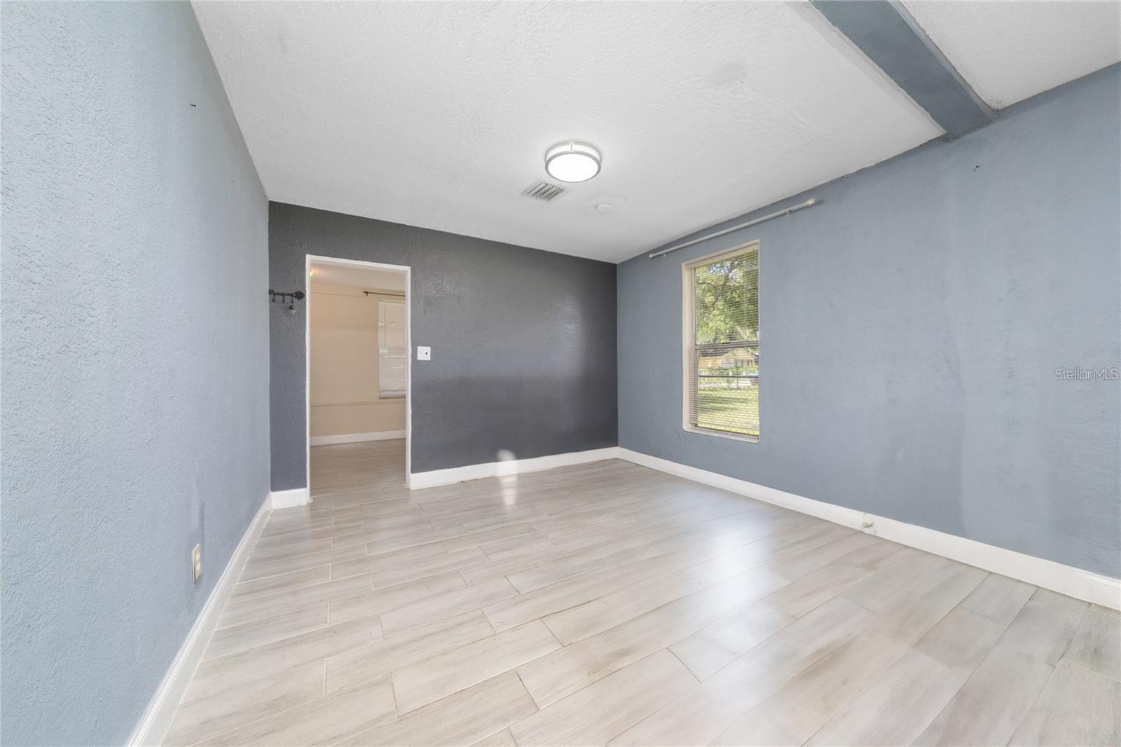 713 22nd St Property Photo 11