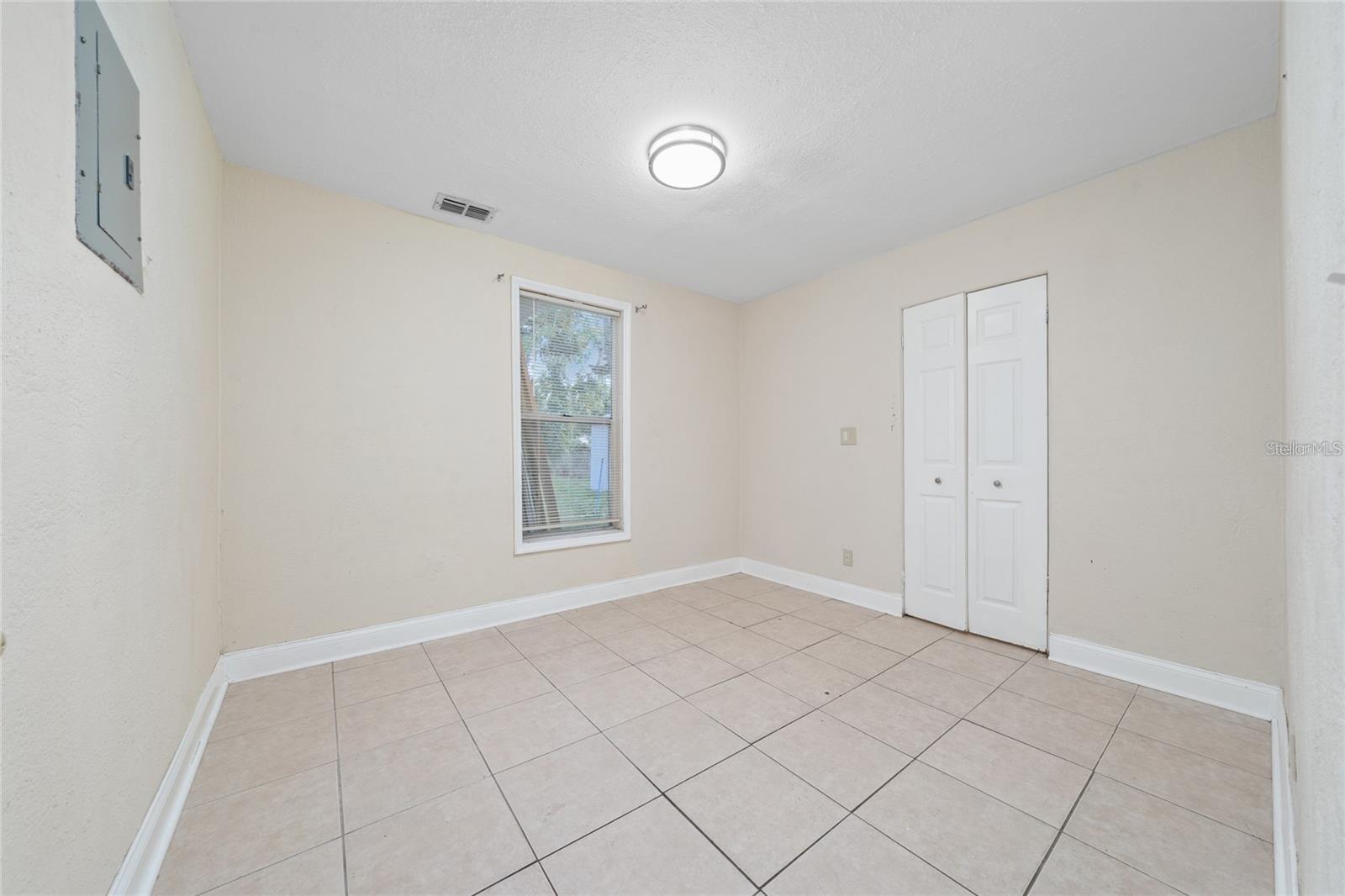 713 22nd St Property Photo 16