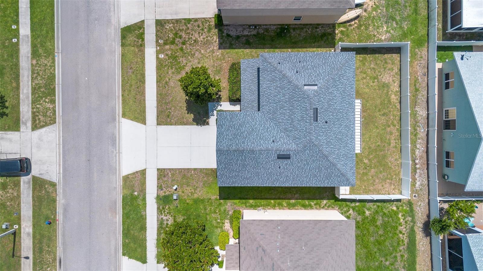 16610 Broadford Ln Property Photo 28