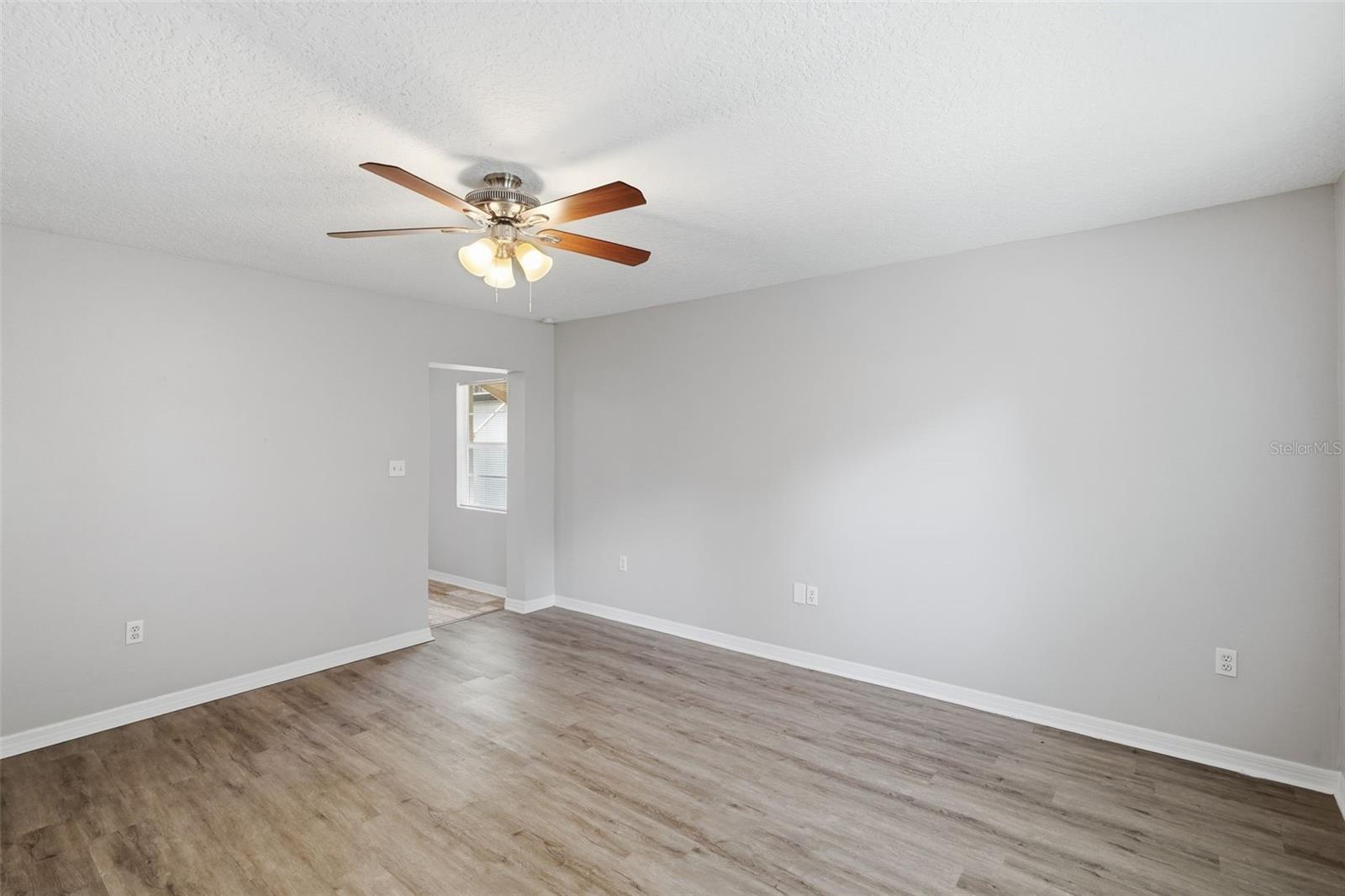1915 Carrigan Ave Property Photo 16