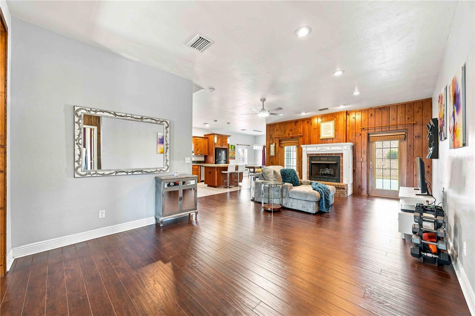 2711 Snyder Rd Property Photo 13