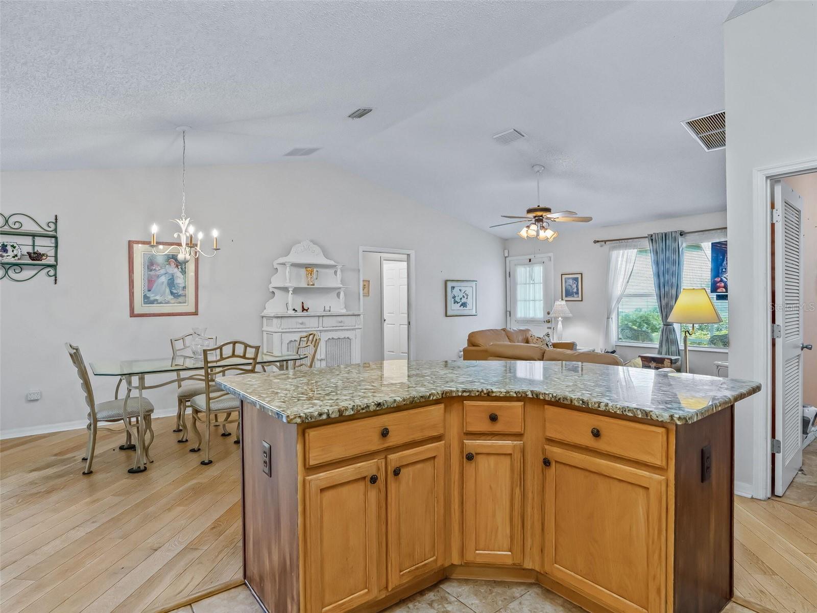 9671 Se 168th Maplesong Ln Property Photo 8