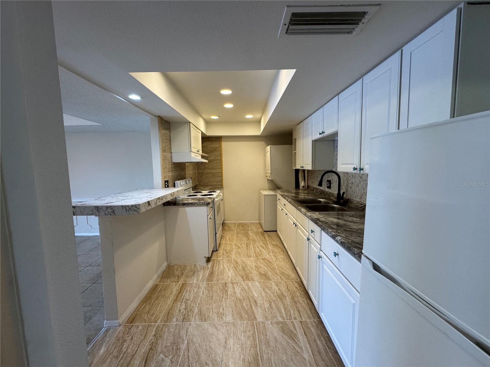 4575 S Texas Ave #109 Property Photo 4