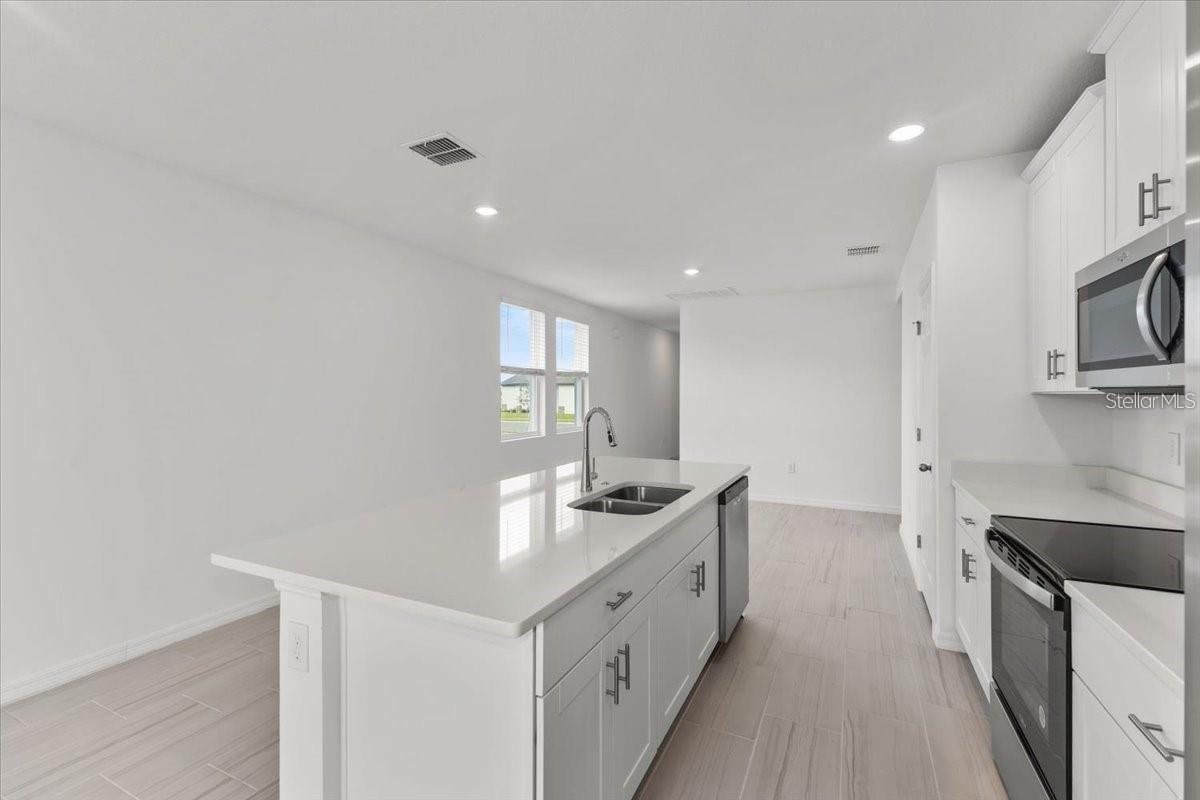 3552 Broadwing Blvd Property Photo 4