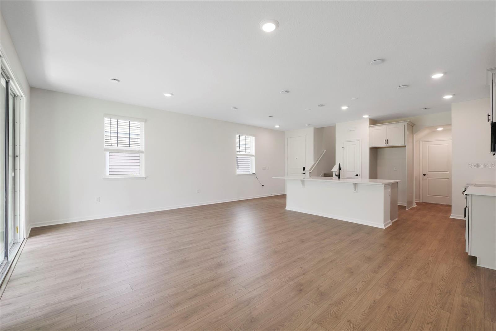 1633 Greenleaf Woods Cv Property Photo 3