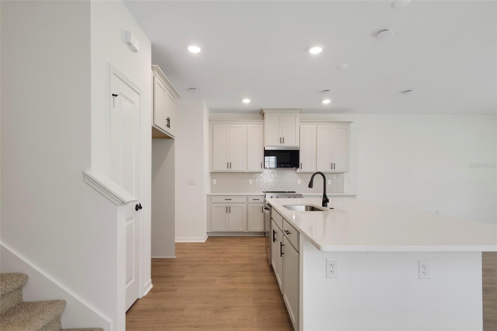 1633 Greenleaf Woods Cv Property Photo 10