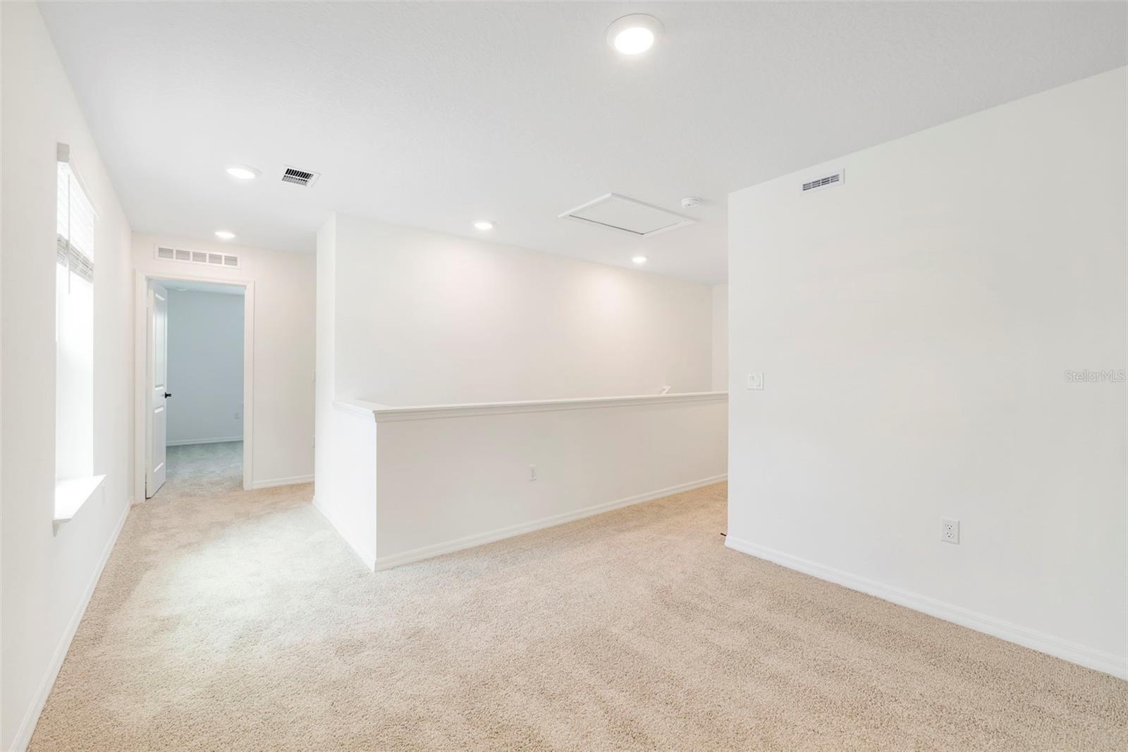 1633 Greenleaf Woods Cv Property Photo 12