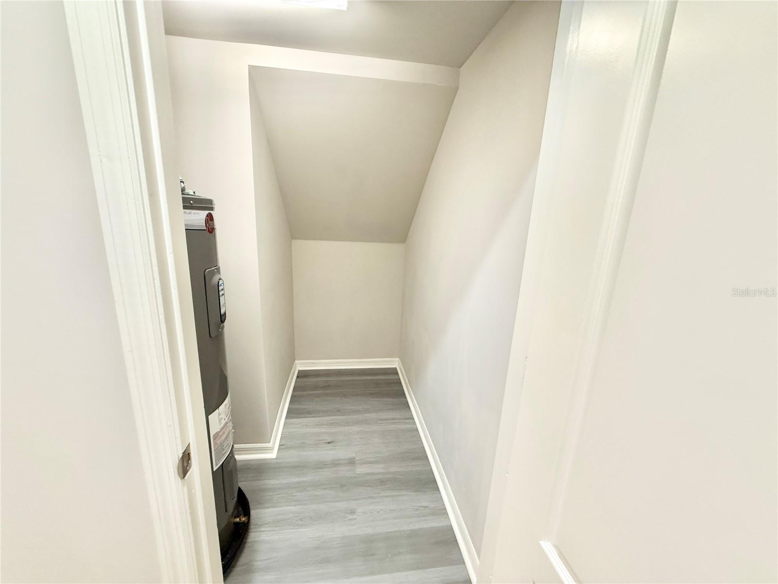 11686 Water Run Aly Property Photo 6