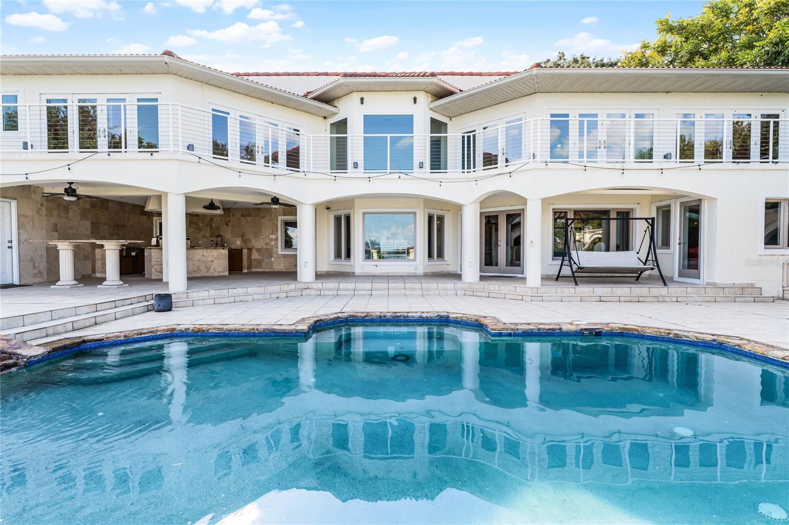 8605 Bay Shore Cv Property Photo 3