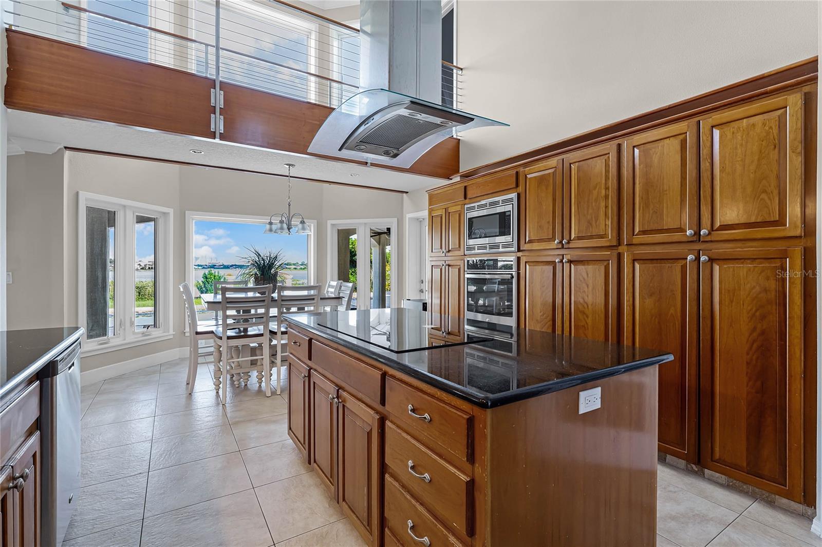 8605 Bay Shore Cv Property Photo 16