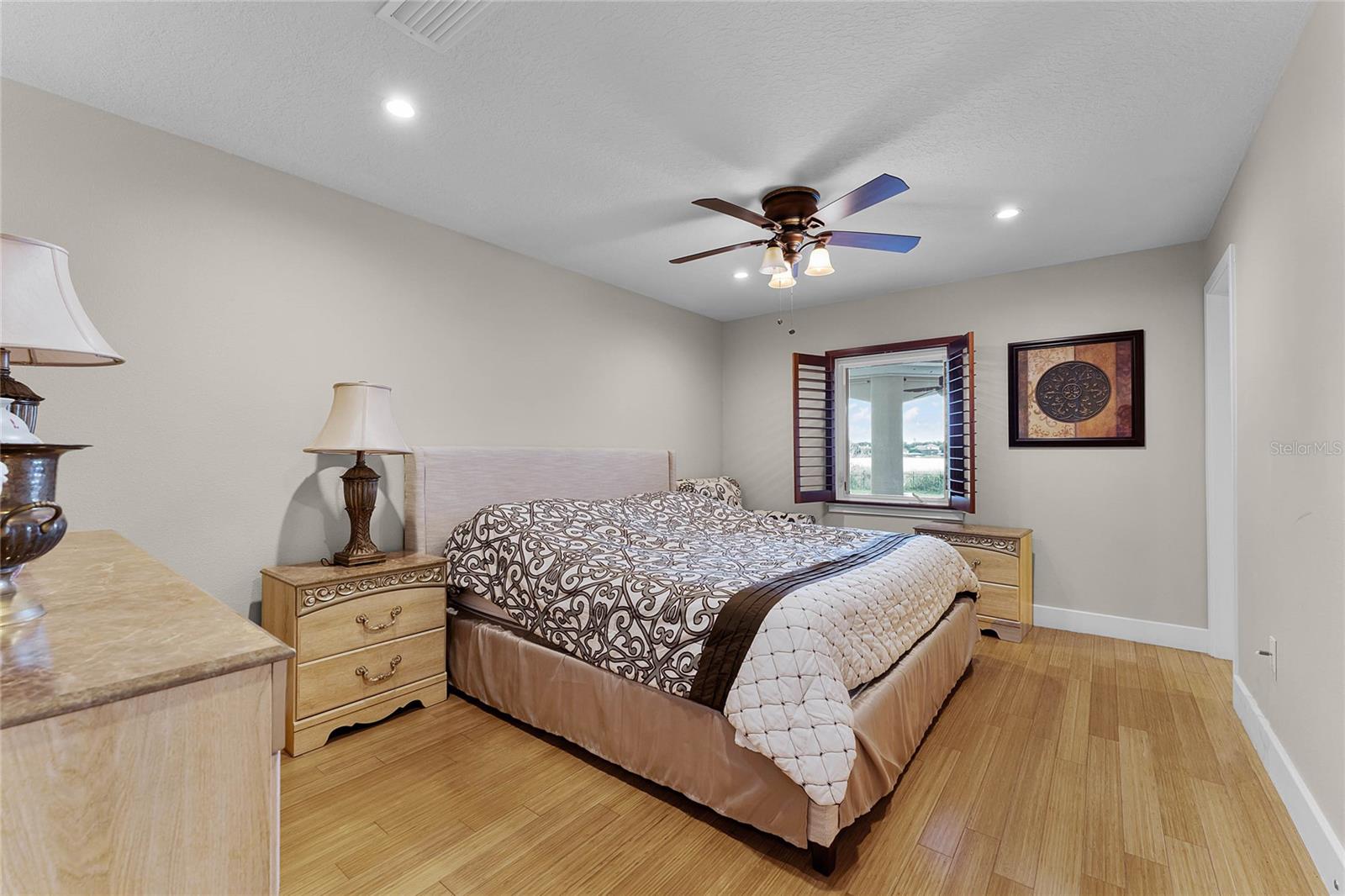 8605 Bay Shore Cv Property Photo 24