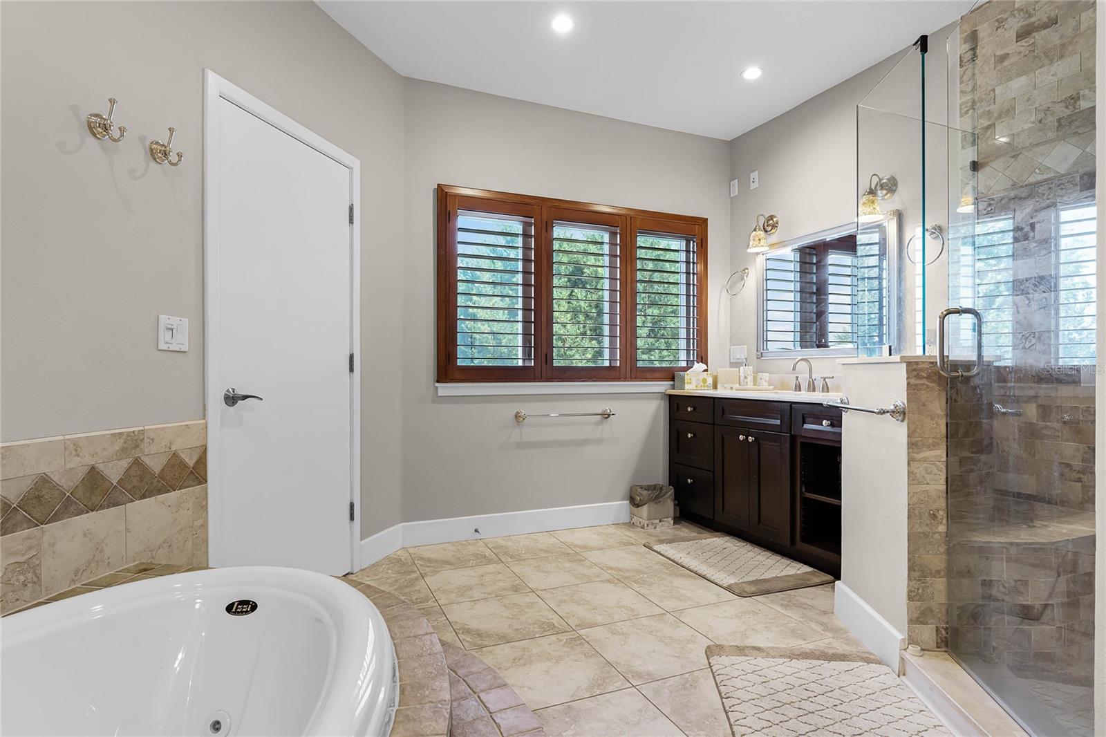 8605 Bay Shore Cv Property Photo 41