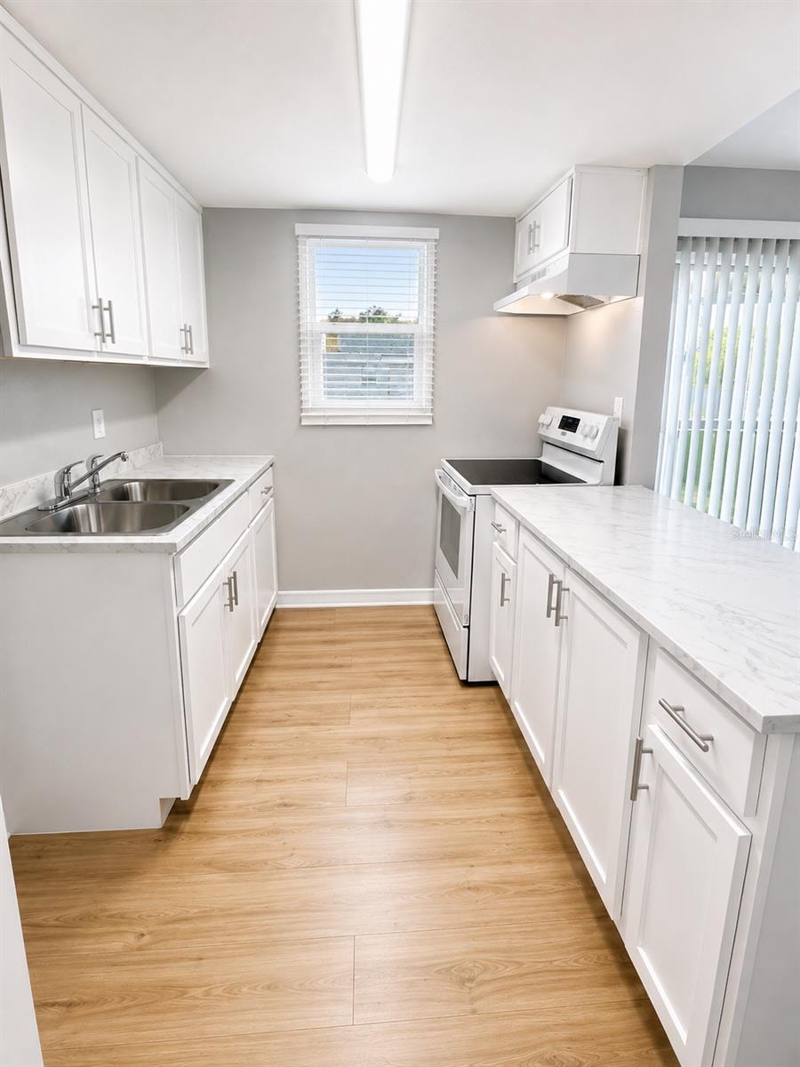 2763 L B Mcleod Rd #c Property Photo 3