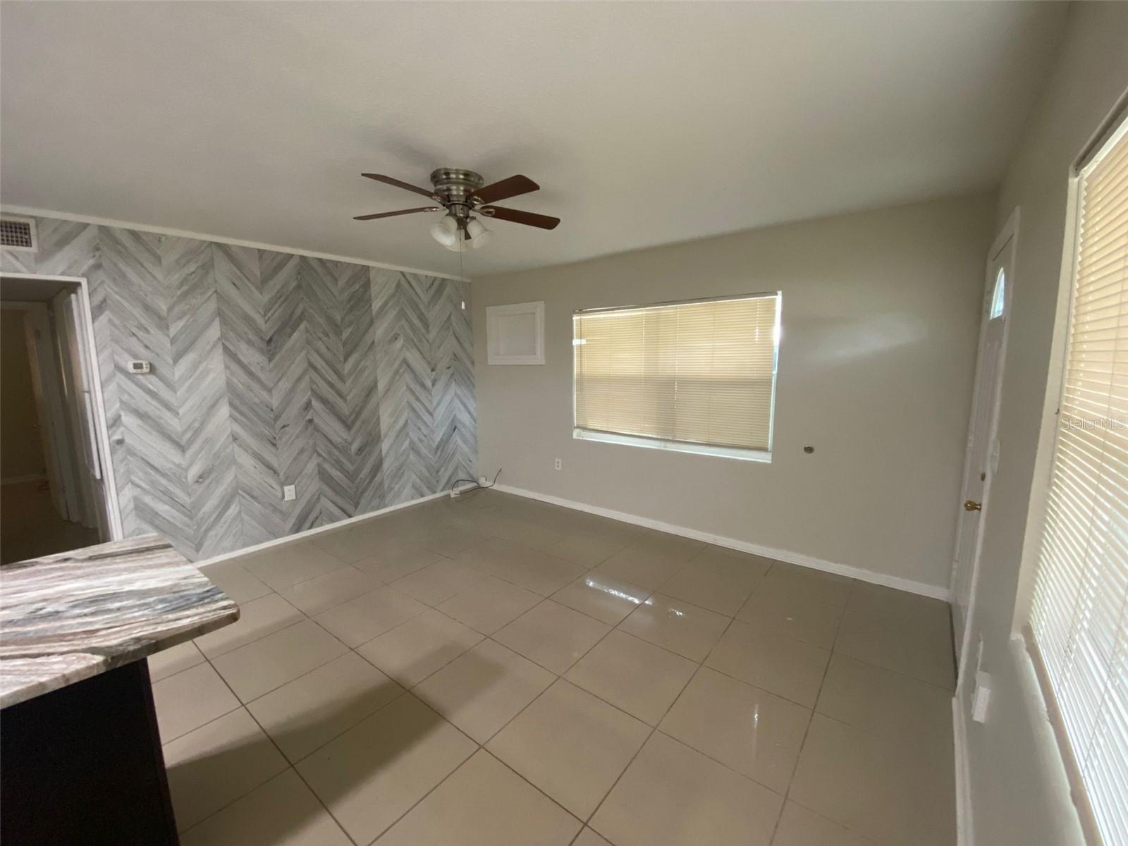 2605 Pembrook Dr Property Photo 5
