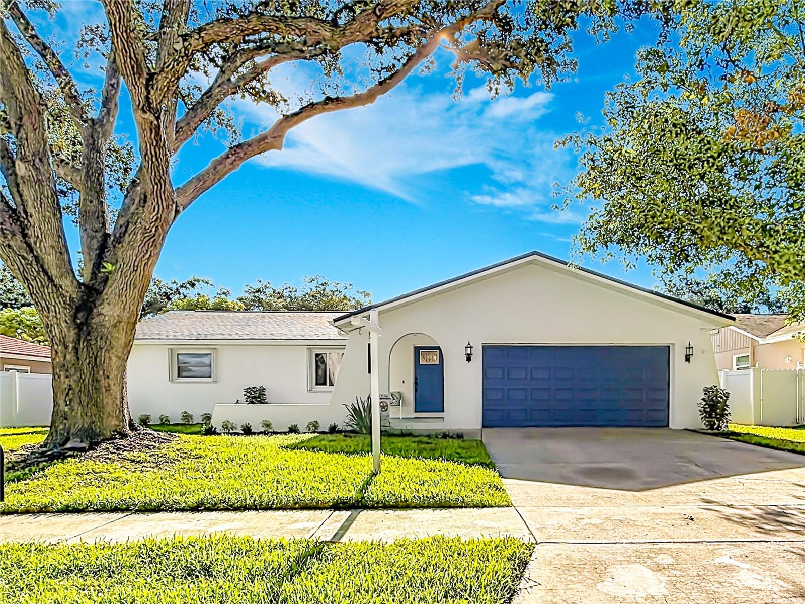 1931 VALENCIA WAY Property Photo 1