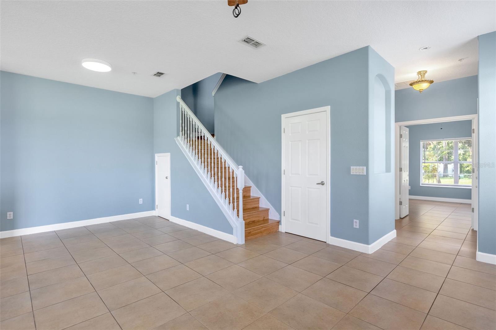 906 Assembly Ct Property Photo 13