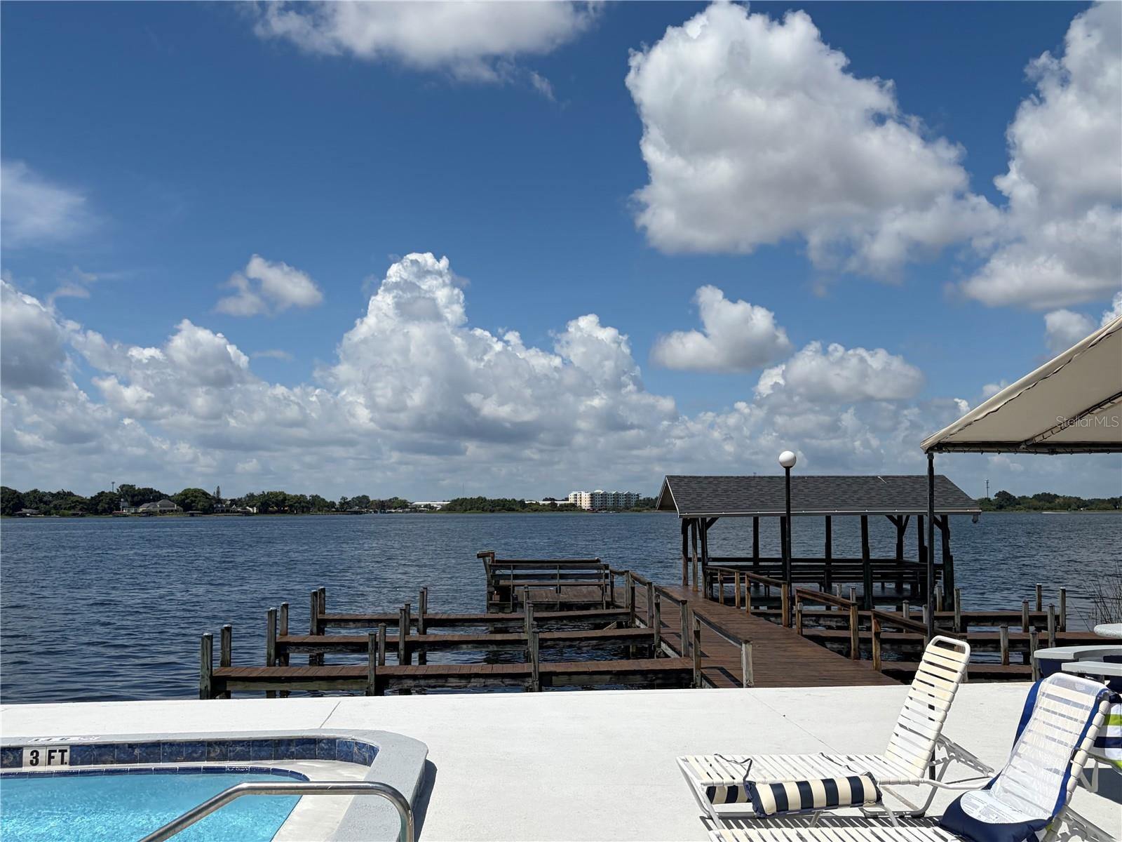 4328 Edgewater Dr #e104 Property Photo 3