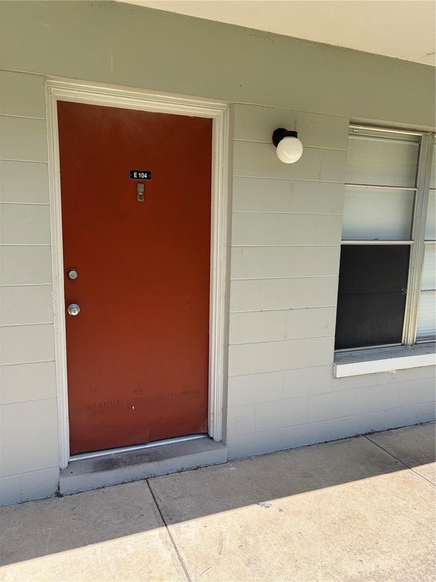 4328 Edgewater Dr #e104 Property Photo 4