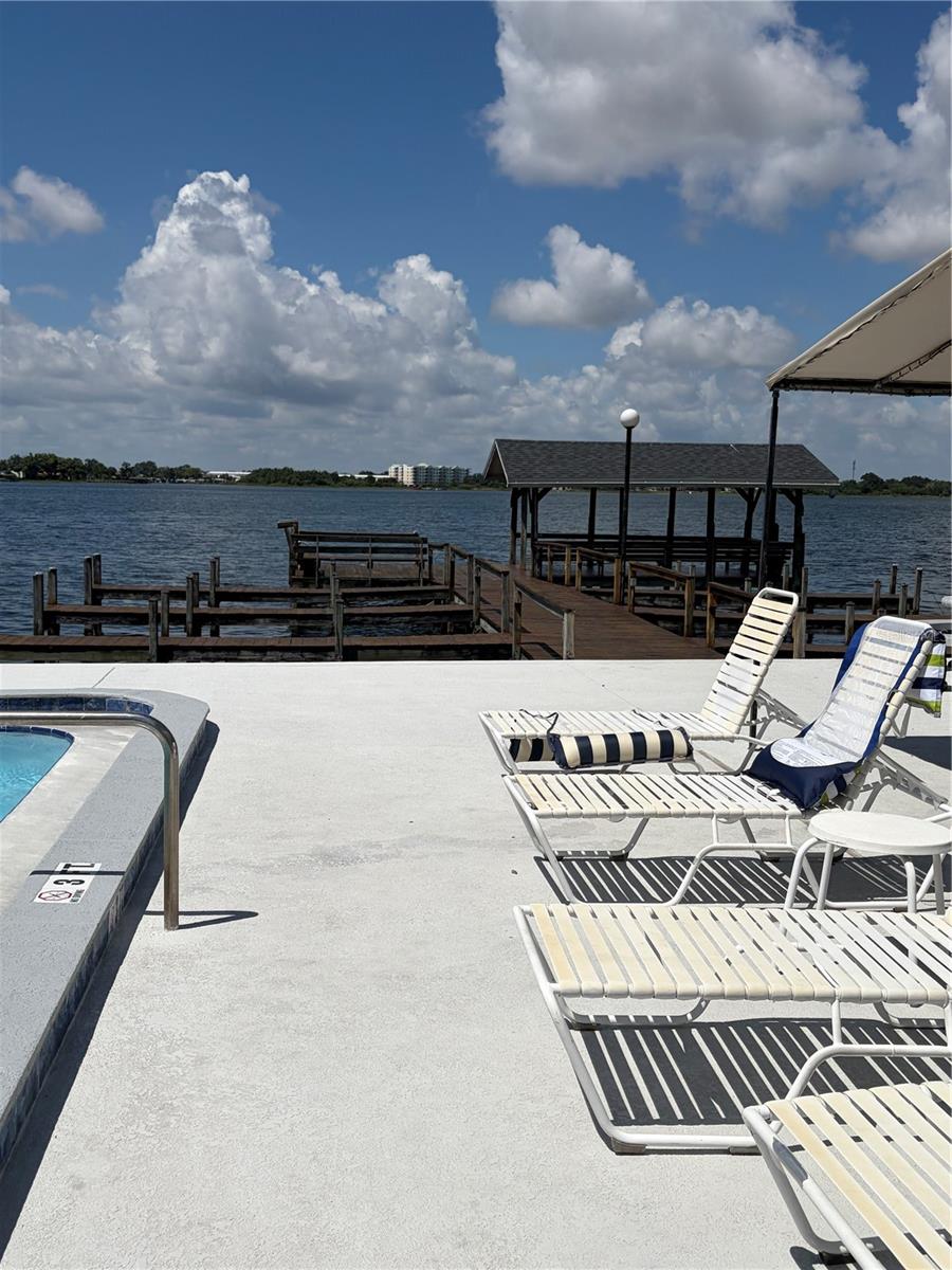 4328 Edgewater Dr #e104 Property Photo 6