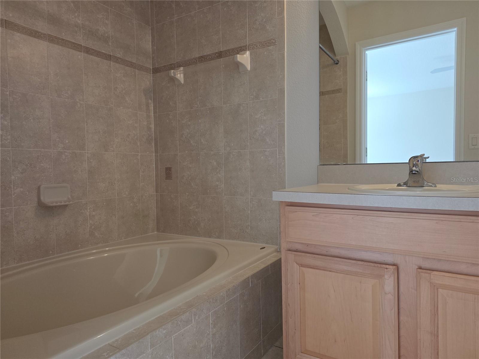 16661 Cedar Crest Dr Property Photo 30