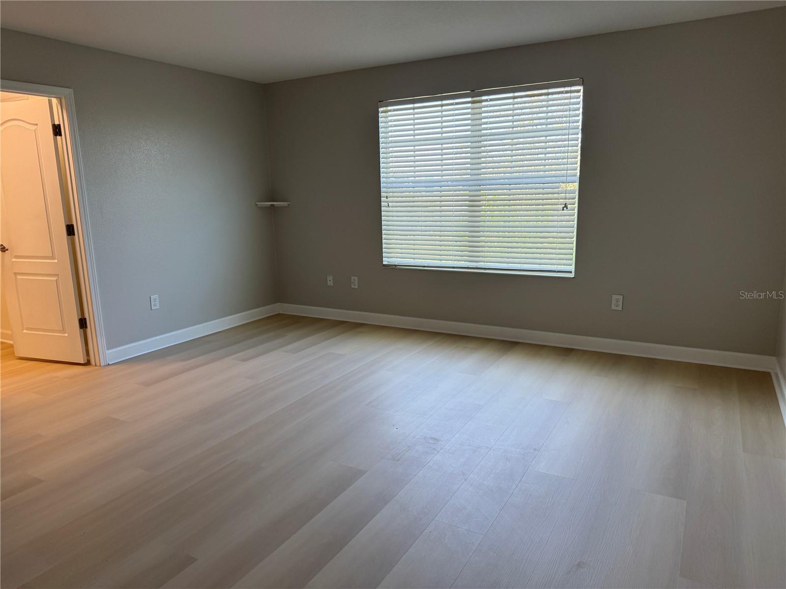 15025 Evergreen Oak Loop Property Photo 7
